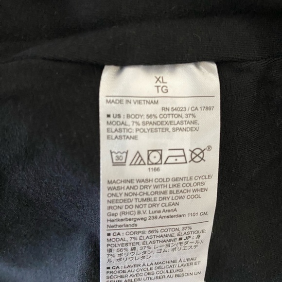 NWT Banana Republic Crop Top- Set of 2- Black and White Size XL - Picture 3 of 5